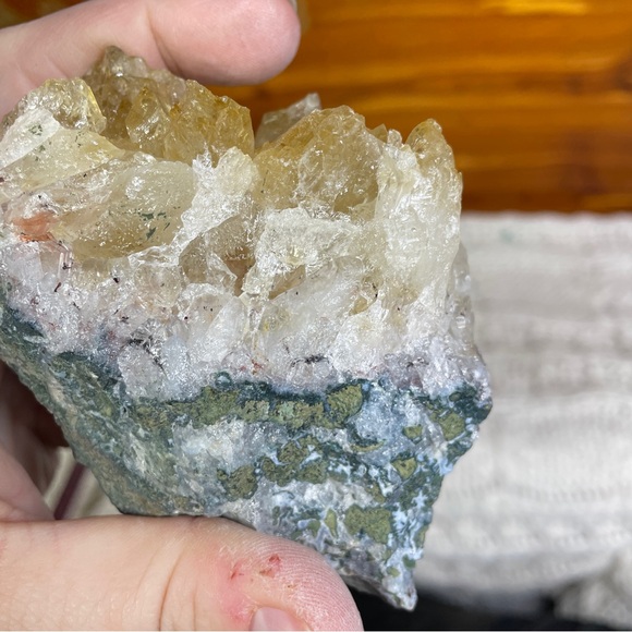 Amethyst and citrine cluster - Picture 13 of 15